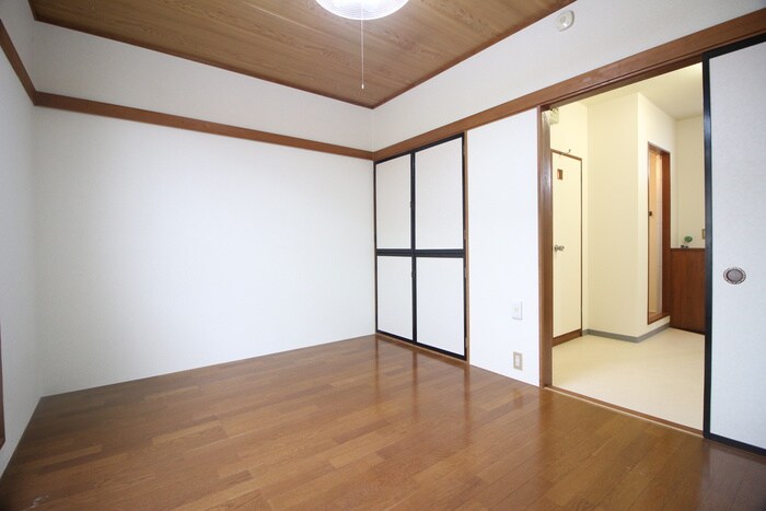 物件内観写真9　(居室)