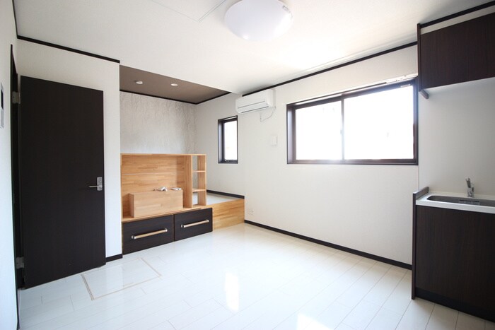 物件内観写真4　(居室)