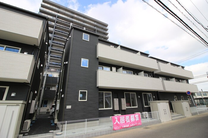 物件外観写真1　(外観写真)