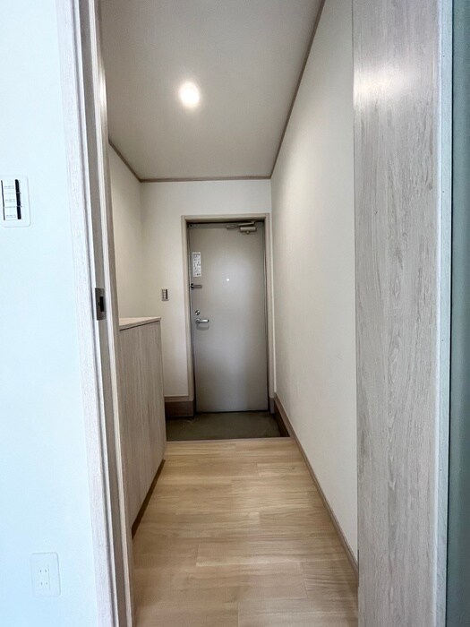 物件内観写真17　(玄関)