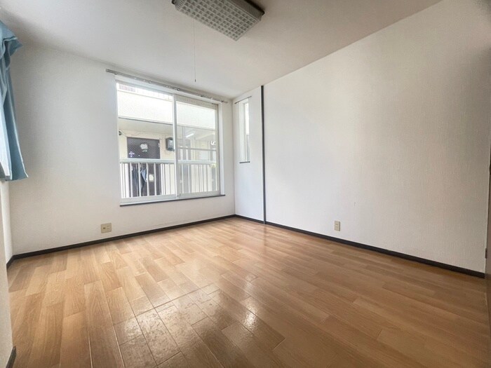 物件内観写真15　(居室)