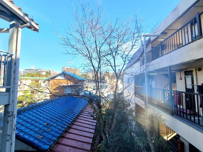 物件内観写真22　(室内からの展望)