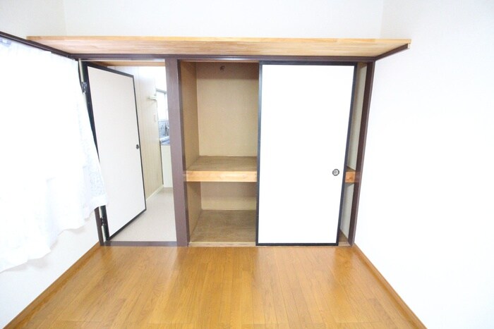物件内観写真9　(収納)