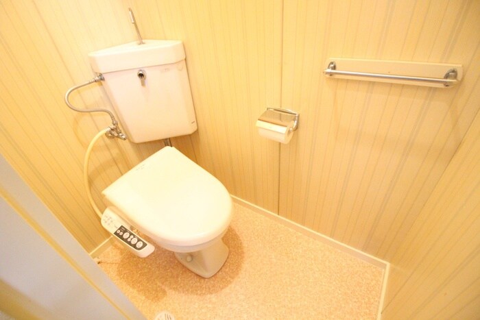 物件内観写真12　(トイレ)