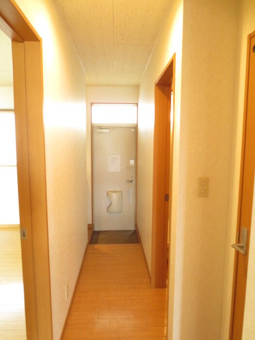 物件内観写真17　(廊下)