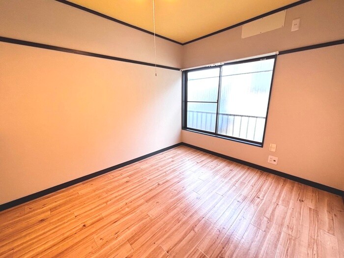 物件内観写真7　(居室)