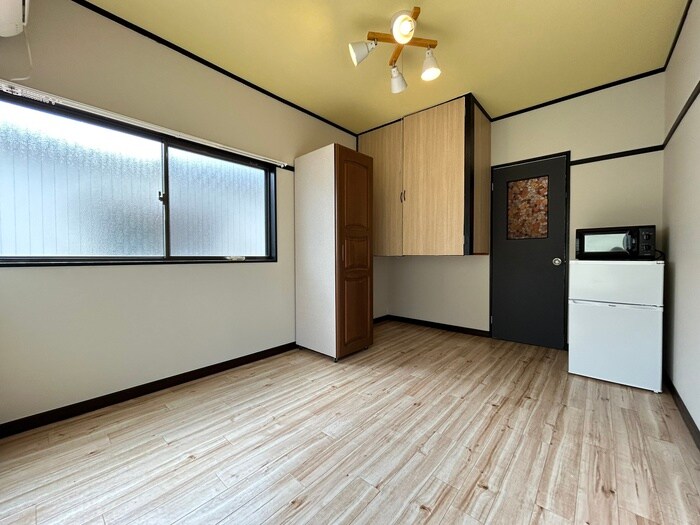 物件内観写真8　(居室)