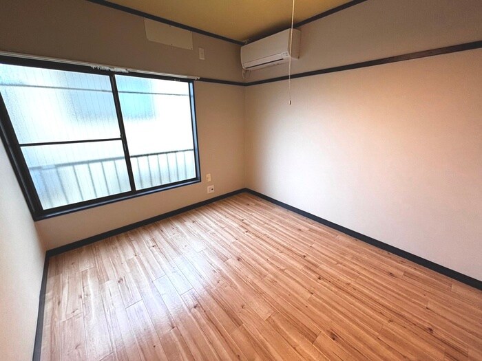 物件内観写真9　(居室)