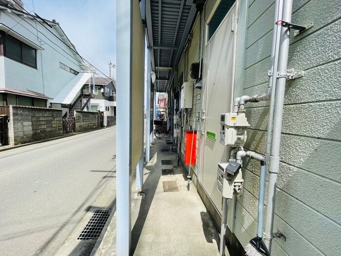 物件外観写真4　(駐輪場)