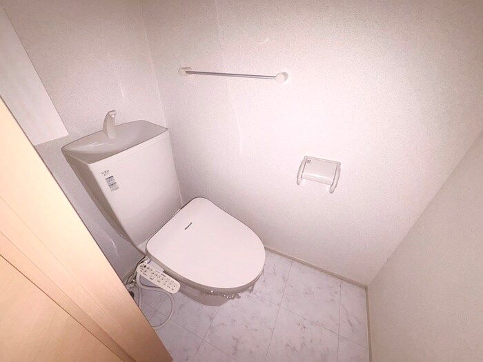 物件内観写真16　(トイレ)