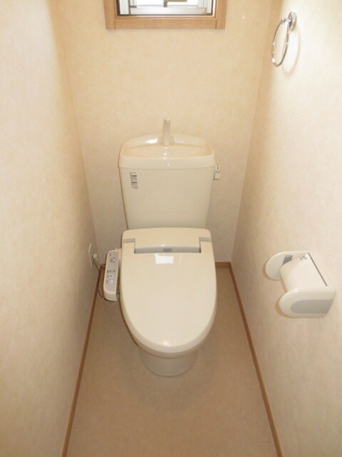 物件内観写真9　(トイレ)