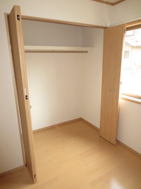 物件内観写真16　(収納)
