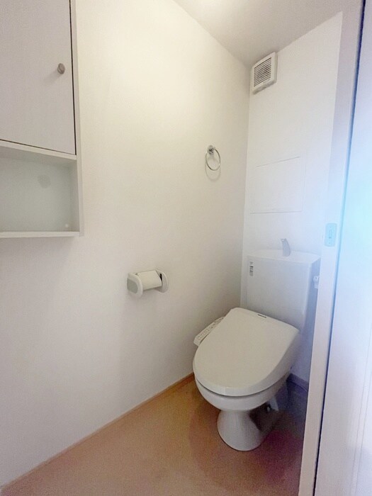 物件内観写真11　(トイレ)