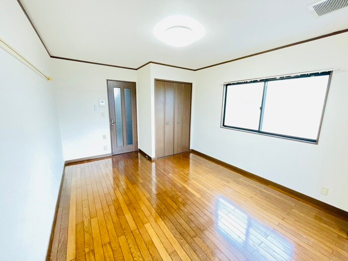 物件内観写真9　(居室)