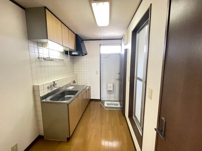 物件内観写真13　(廊下)