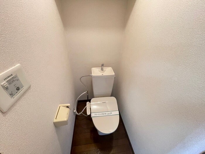 物件内観写真15　(トイレ)