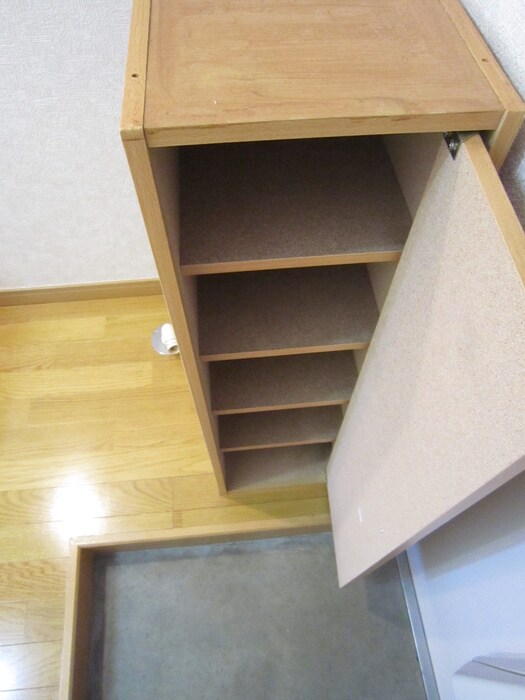 物件内観写真6　(靴箱)