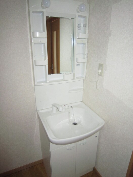 物件内観写真8　(洗面)