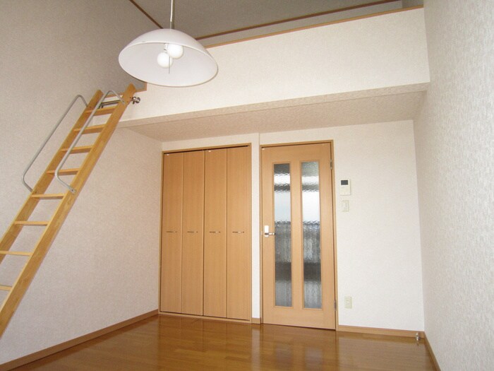 物件内観写真10　(居室)