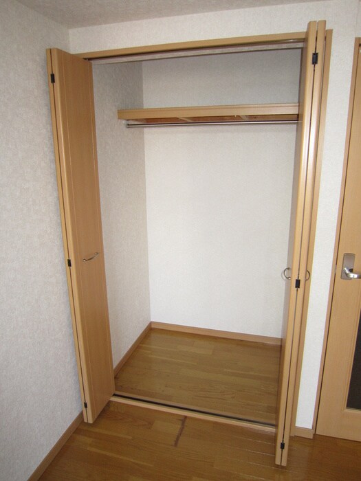 物件内観写真15　(収納)