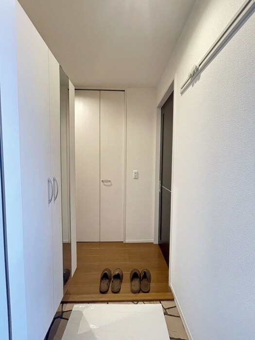 物件内観写真14　(廊下)