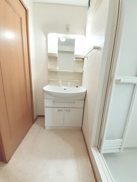 物件内観写真7　(洗面)