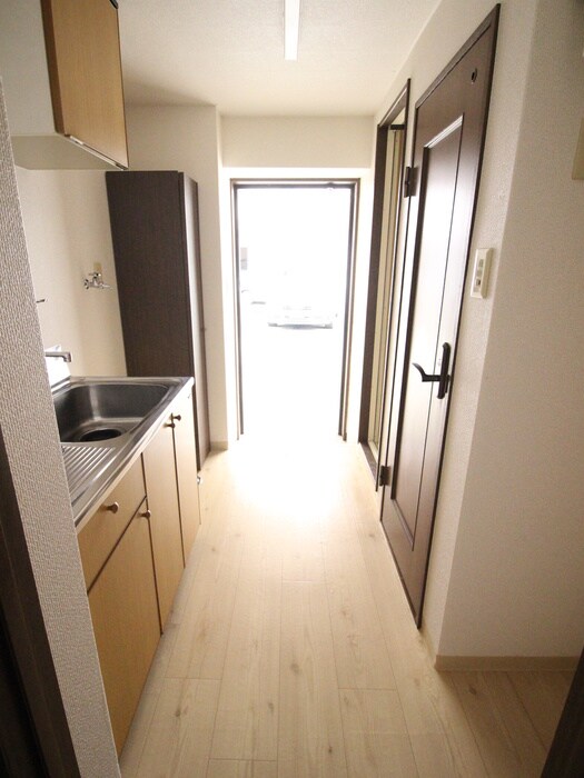 物件内観写真17　(廊下)