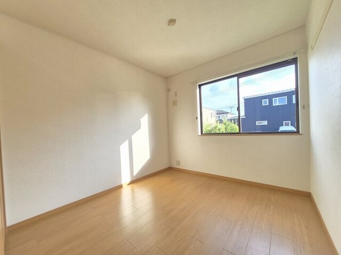 物件内観写真5　(居室)