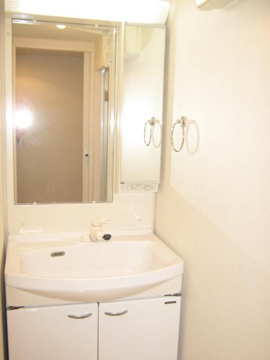 物件内観写真11　(洗面)