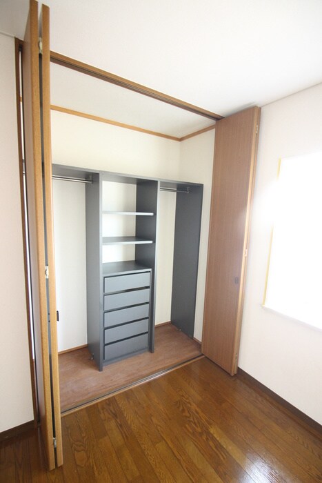 物件内観写真16　(収納)