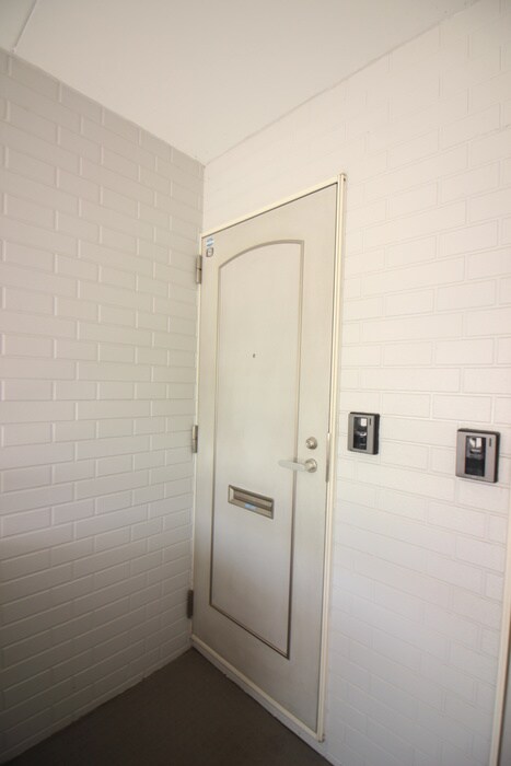 物件内観写真22　(玄関)