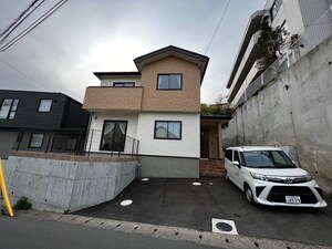 荒巻中央貸家外観写真