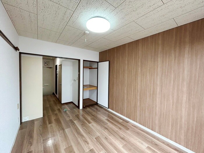 物件内観写真9　(居室)