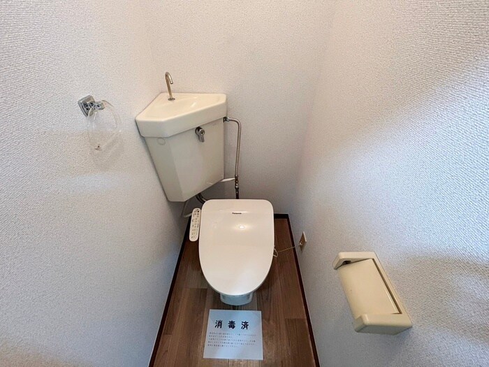 物件内観写真14　(トイレ)