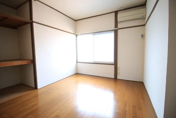 物件内観写真17　(居室)