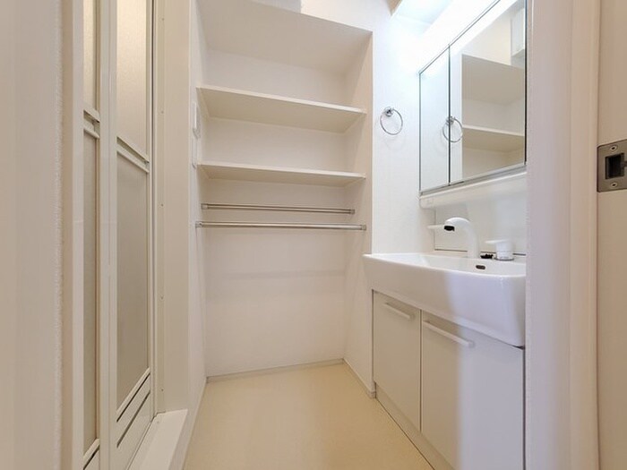 物件内観写真7　(洗面)