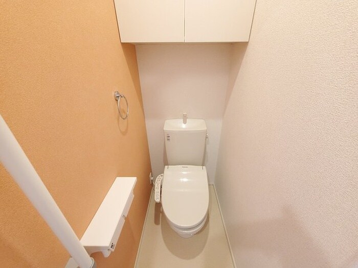 物件内観写真8　(トイレ)