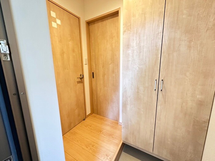 物件内観写真17　(玄関)