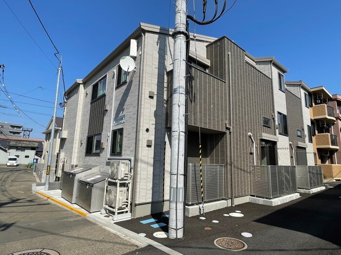 物件外観写真2　(駐輪場)