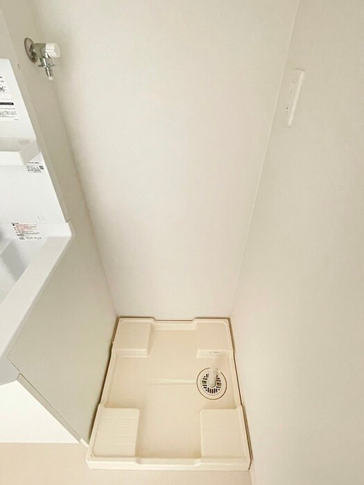 物件内観写真14　(洗濯機置場)