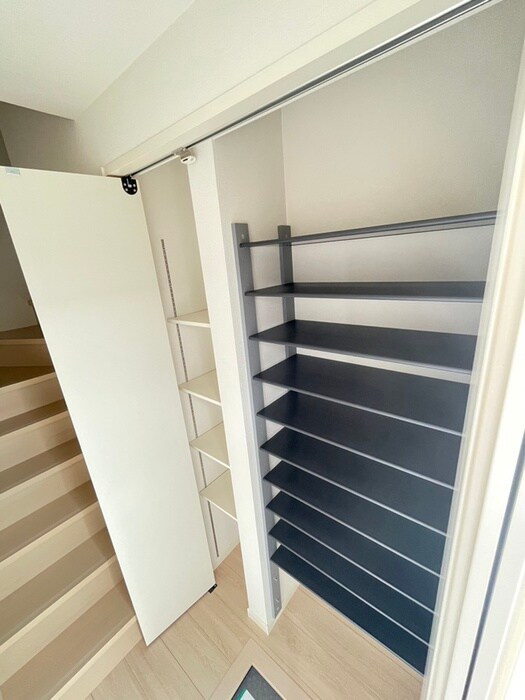 物件内観写真17　(靴箱)