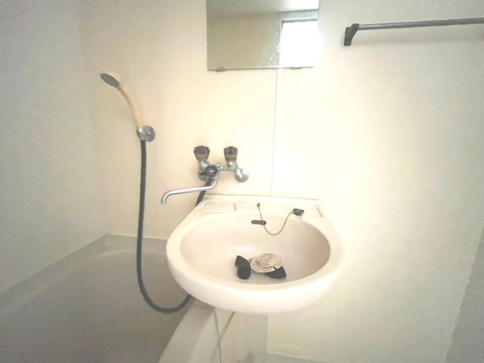 物件内観写真12　(洗面)