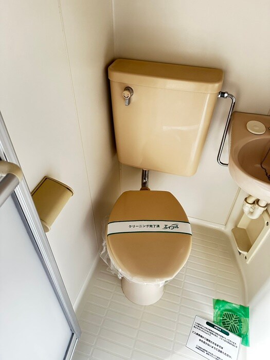 物件内観写真11　(トイレ)