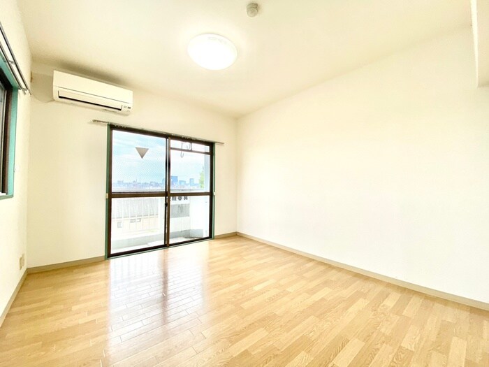 物件内観写真7　(居室)