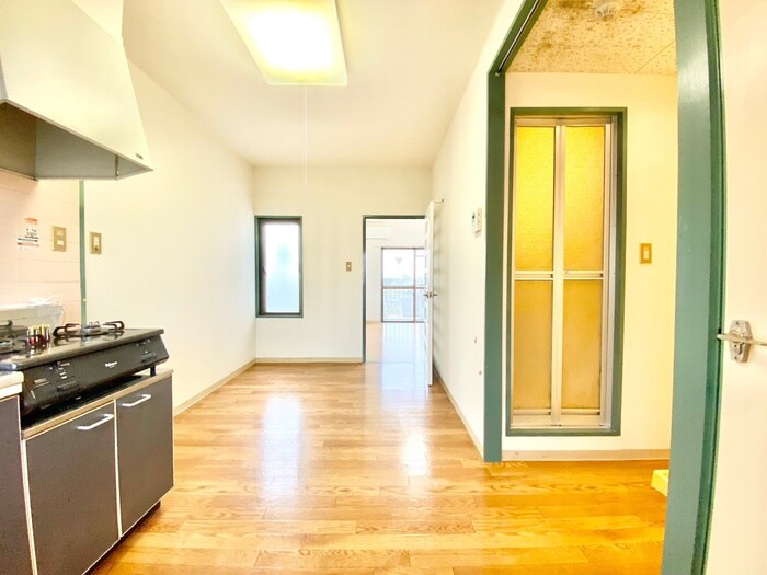 物件内観写真16　(廊下)