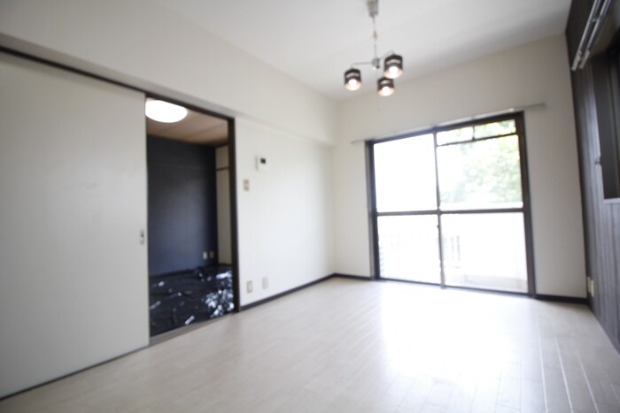 物件内観写真22　(居室)