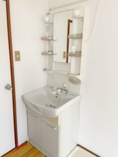 物件内観写真9　(洗面)