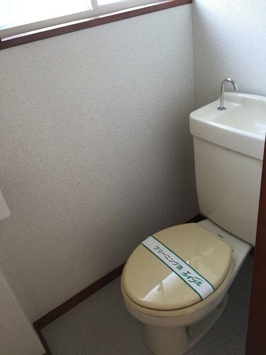 物件内観写真11　(トイレ)