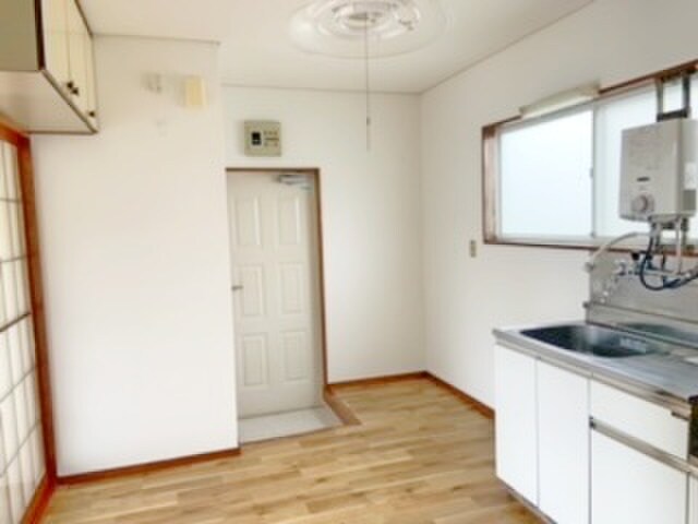 物件内観写真17　(廊下)