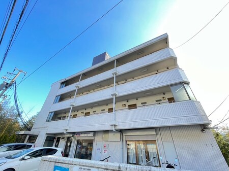 ﾀﾞｲｱﾊﾟﾚｽﾘﾊﾞｰｻｲﾄﾞ八幡(102)外観写真